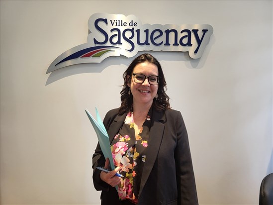 Saguenay: 3 citoyens sur 4 insatisfaits du travail de Julie Dufour