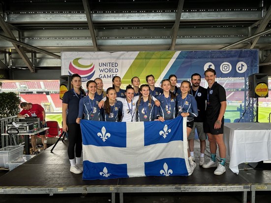 Deux équipes de volleyball de Saguenay se démarquent sur la scène internationale 